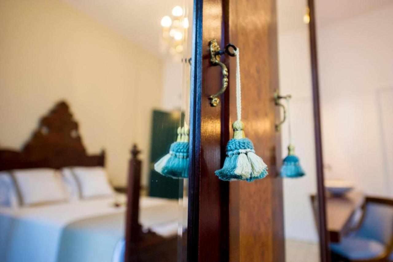 Bed and Breakfast Bolet Casa Modernista à Castellvi de la Marca Extérieur photo