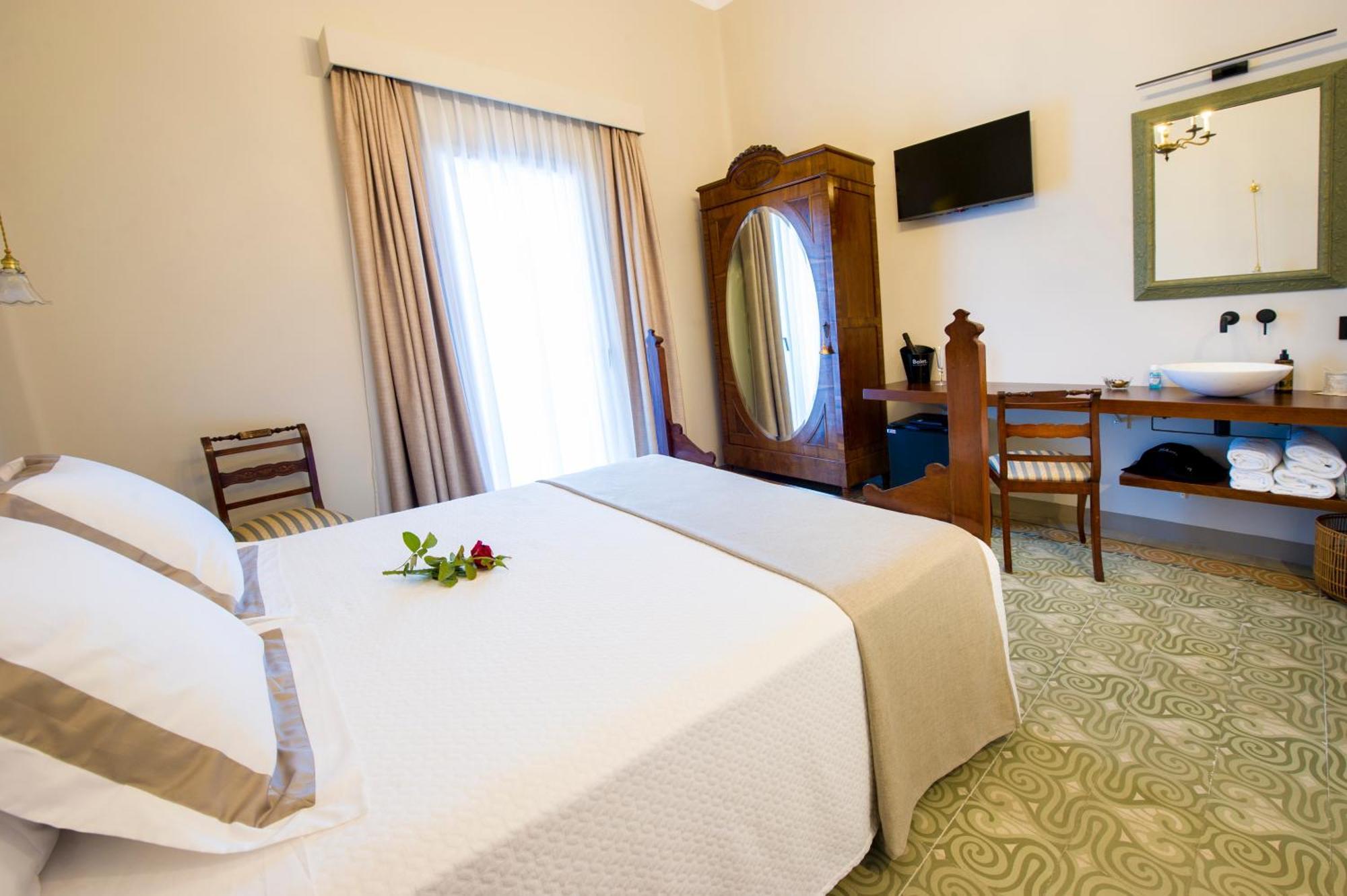 Bed and Breakfast Bolet Casa Modernista à Castellvi de la Marca Extérieur photo