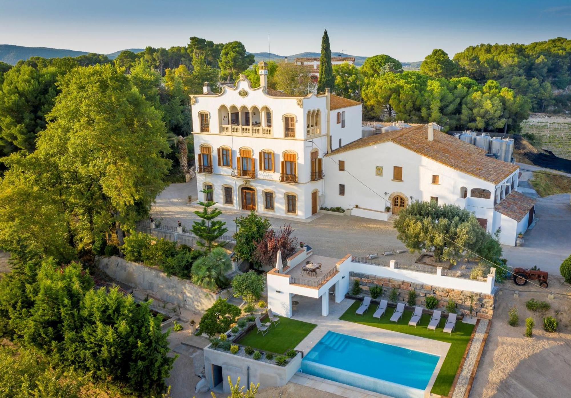 Bed and Breakfast Bolet Casa Modernista à Castellvi de la Marca Extérieur photo