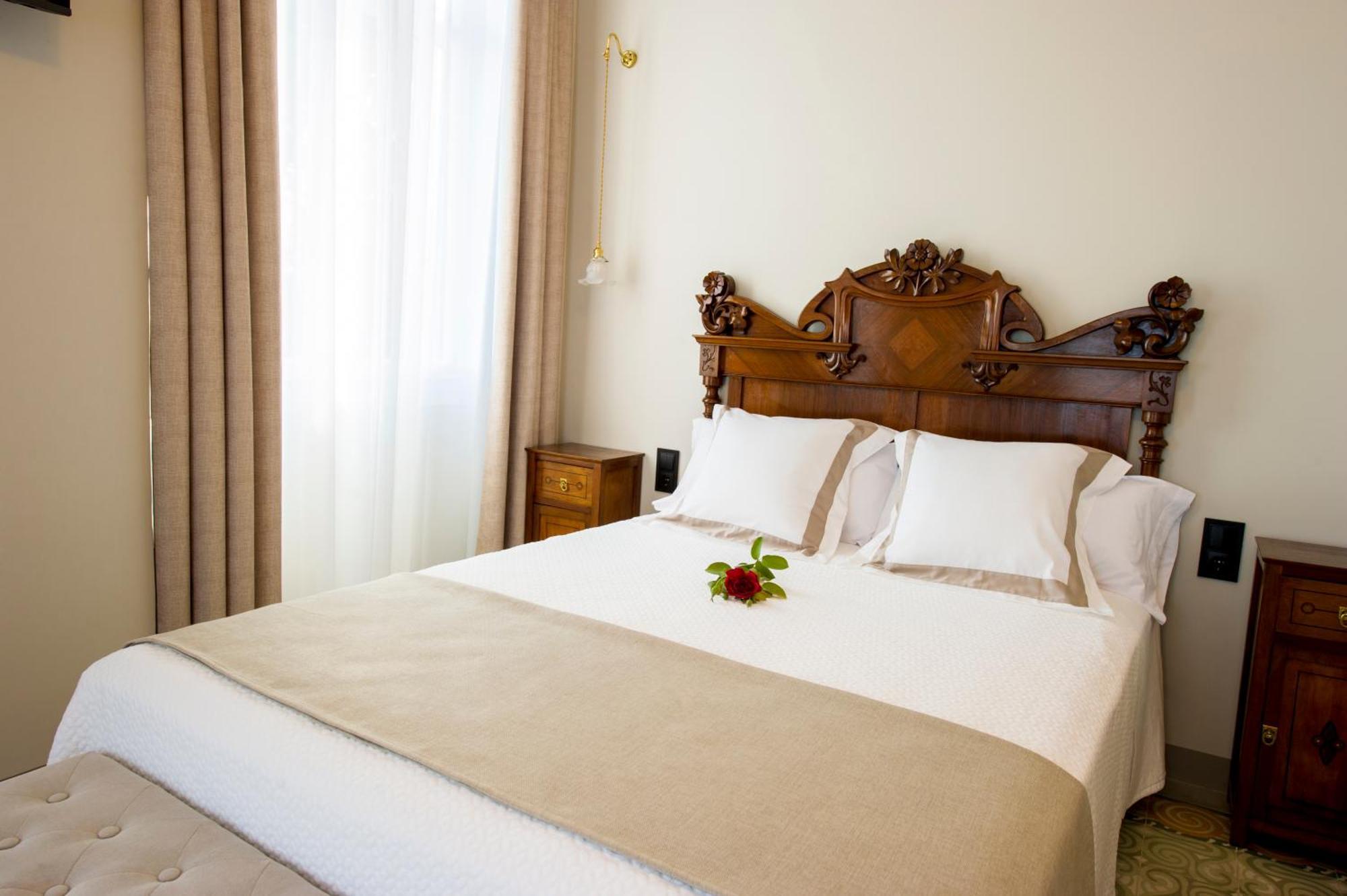 Bed and Breakfast Bolet Casa Modernista à Castellvi de la Marca Extérieur photo