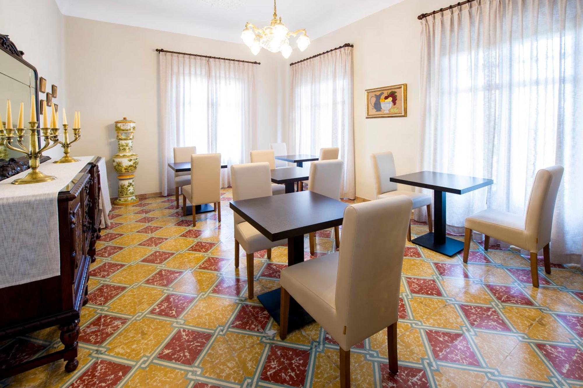 Bed and Breakfast Bolet Casa Modernista à Castellvi de la Marca Extérieur photo